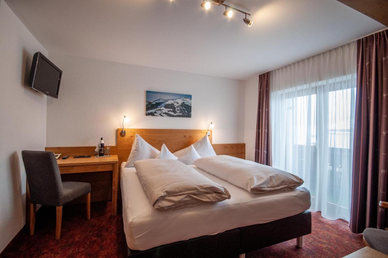 Fruehstueckspension Tannenhof Kirchberg in Tirol Buitenkant foto