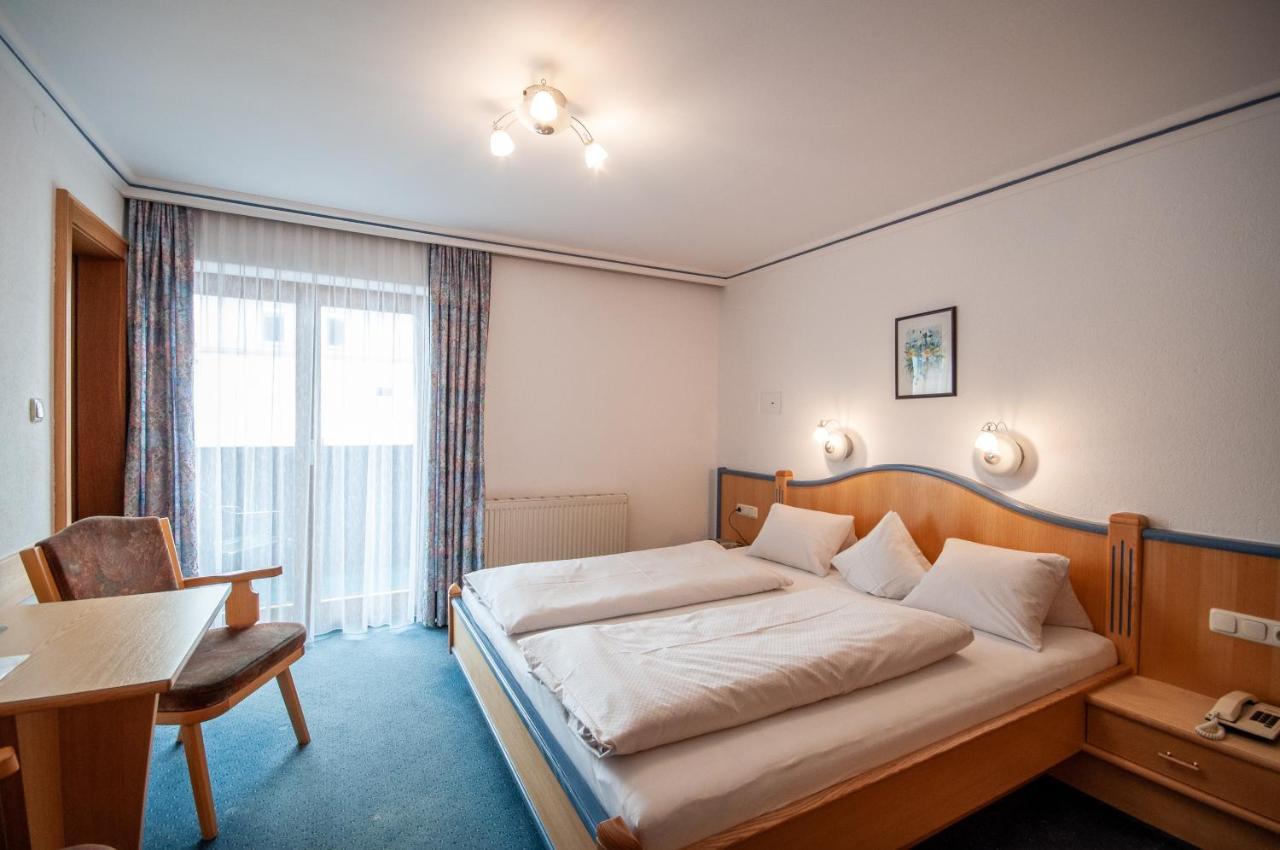 Fruehstueckspension Tannenhof Kirchberg in Tirol Buitenkant foto