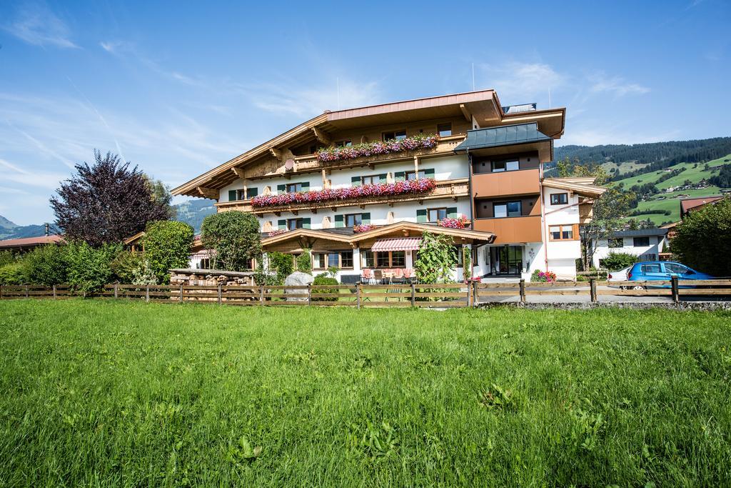 Fruehstueckspension Tannenhof Kirchberg in Tirol Buitenkant foto