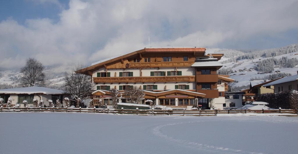 Fruehstueckspension Tannenhof Kirchberg in Tirol Buitenkant foto