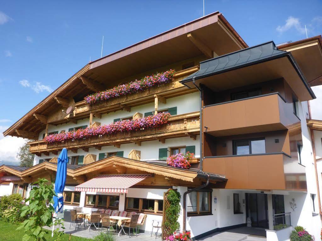Fruehstueckspension Tannenhof Kirchberg in Tirol Buitenkant foto