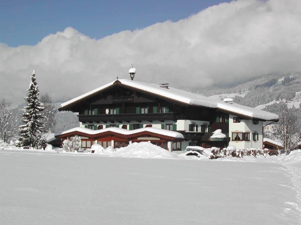 Fruehstueckspension Tannenhof Kirchberg in Tirol Buitenkant foto