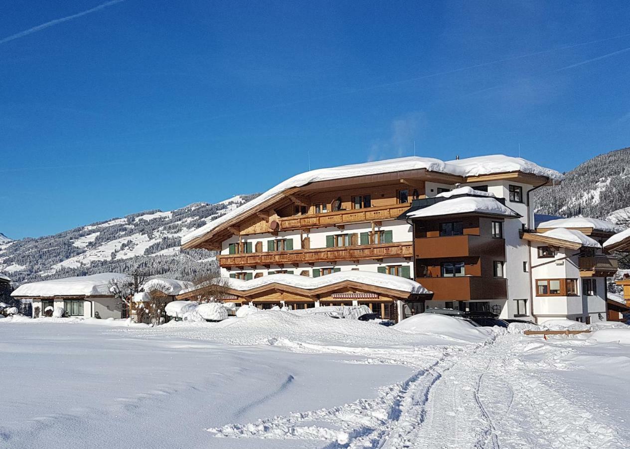 Fruehstueckspension Tannenhof Kirchberg in Tirol Buitenkant foto